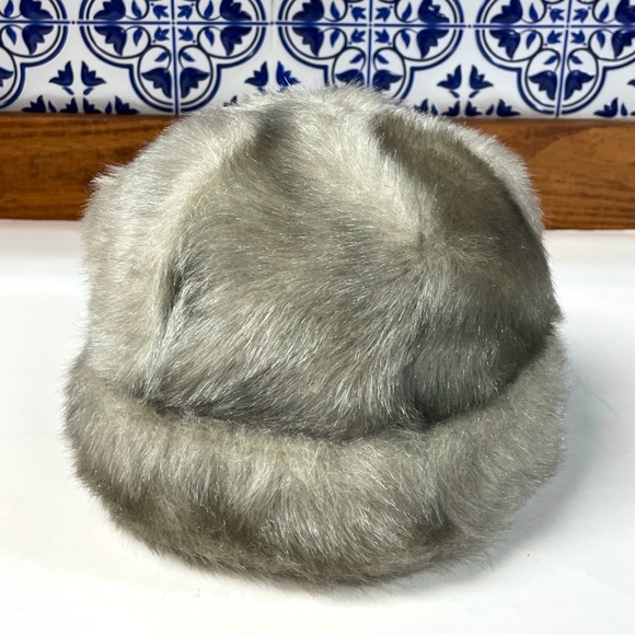 Vintage 1960s Faux Fur Cuffed Cloche Hat Gray Taupe Mod Jackie O Style 22” - Picture 3 of 5